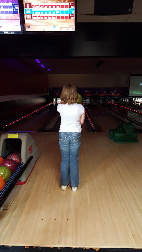 Bowling Alley «AMF Dale City Lanes», reviews and photos, 4304 Dale Blvd, Woodbridge, VA 22193, USA