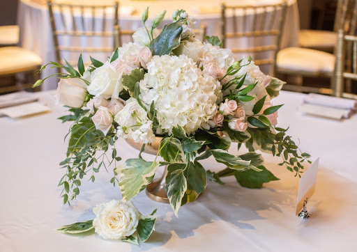 Florist «A Pretty Flower by A & A Floral Arts», reviews and photos, 2334 W Lawrence Ave #100, Chicago, IL 60625, USA