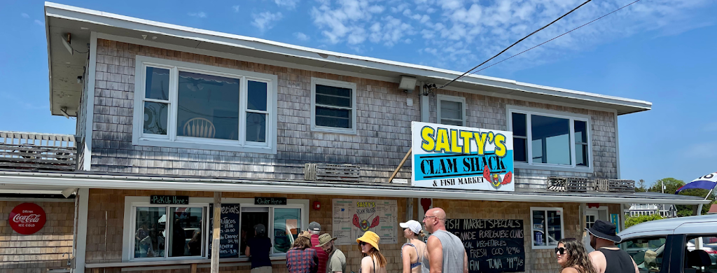 Salty's Clam Shack 02891