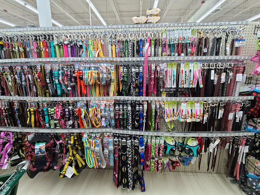 Pet Supply Store «Pet Supplies Plus», reviews and photos, 6845 Highland Rd, White Lake, MI 48383, USA