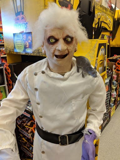 Shopping Mall «Aquidneck Shopping Centre», reviews and photos, 77 E Main Rd, Middletown, RI 02842, USA