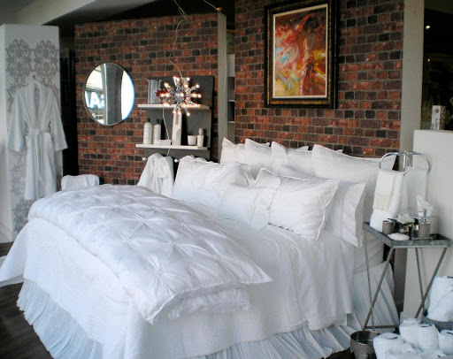 Mattress Store «Everett Stunz Duxiana», reviews and photos, 7547 Girard Ave, La Jolla, CA 92037, USA