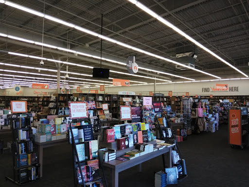 Used Book Store «2nd & Charles», reviews and photos, 12747 Jefferson Ave, Newport News, VA 23602, USA