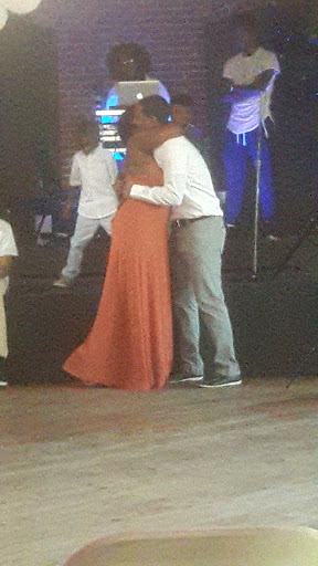 Night Club «The Waterfront Tavern 