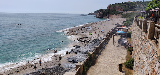 Dinek beach
