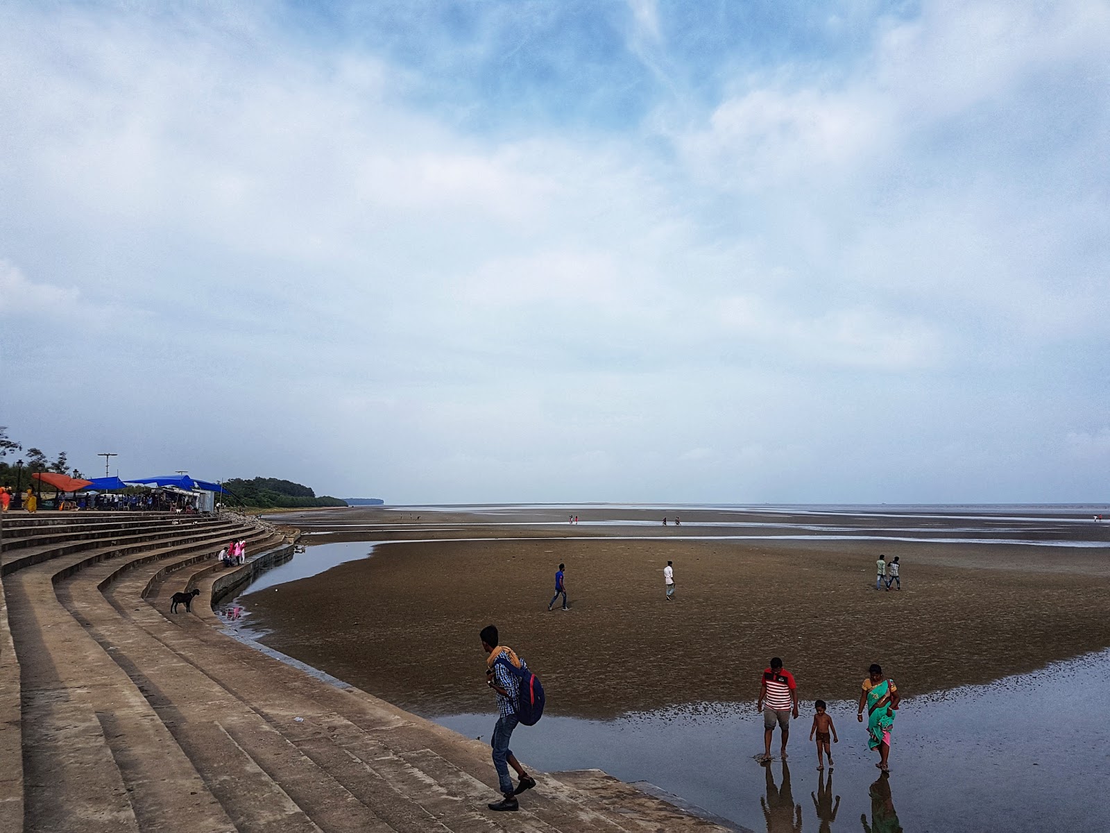 Foto de Chandipur Beach com reto e longo