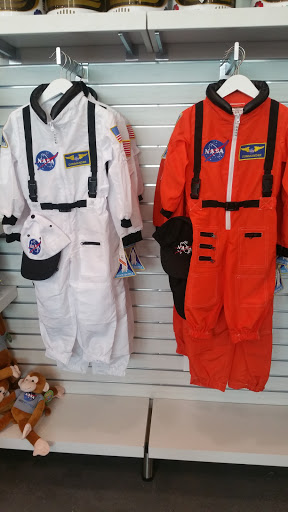 Gift Shop «Stellar Emporium Gift Shop», reviews and photos, 2800 E Observatory Rd, Los Angeles, CA 90027, USA