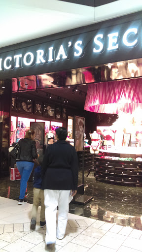 Shopping Mall «Stamford Town Center», reviews and photos, 100 Greyrock Pl, Stamford, CT 06901, USA