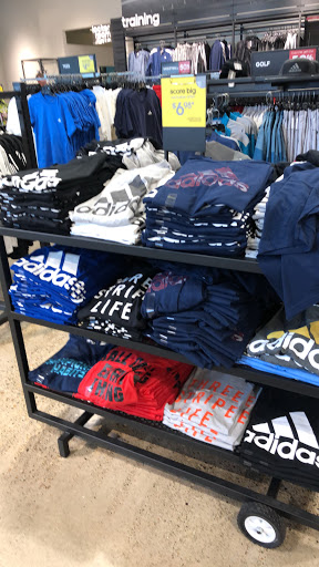 Sporting Goods Store «adidas Outlet Store Woodburn», reviews and photos, 1001 N Arney Rd Ste 400, Woodburn, OR 97071, USA