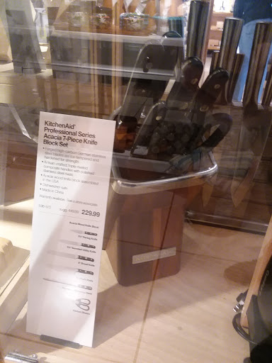 Furniture Store «Crate and Barrel», reviews and photos, 630 Commons Way, Bridgewater, NJ 08807, USA