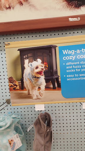Pet Supply Store «Petco Animal Supplies», reviews and photos, 20980 Westgate Mall, Fairview Park, OH 44126, USA