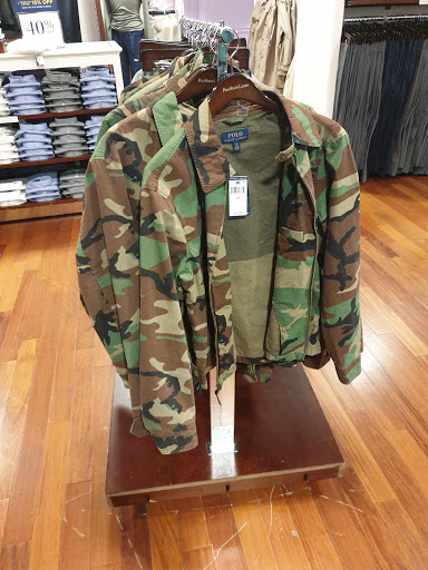 Fashion Accessories Store «Michael Kors», reviews and photos, 3690 Livermore Outlets Dr, Livermore, CA 94551, USA