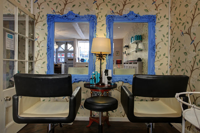 The Hair and Beauty Room Oundle - Beauty salon