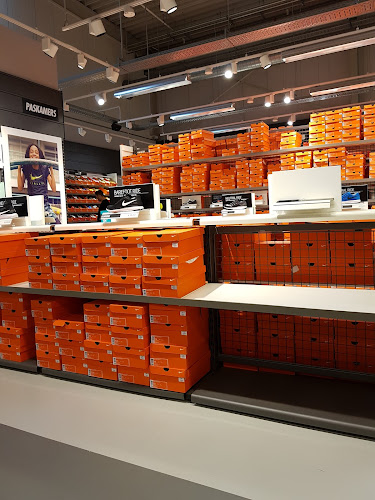 Nike Factory Store - Sportwinkel