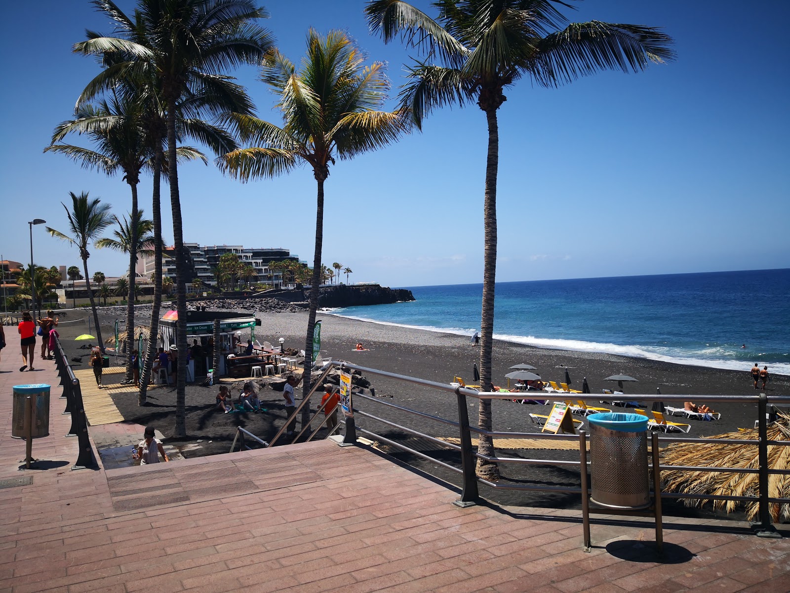 Foto van Playa de Los Cancajos met blauw water oppervlakte