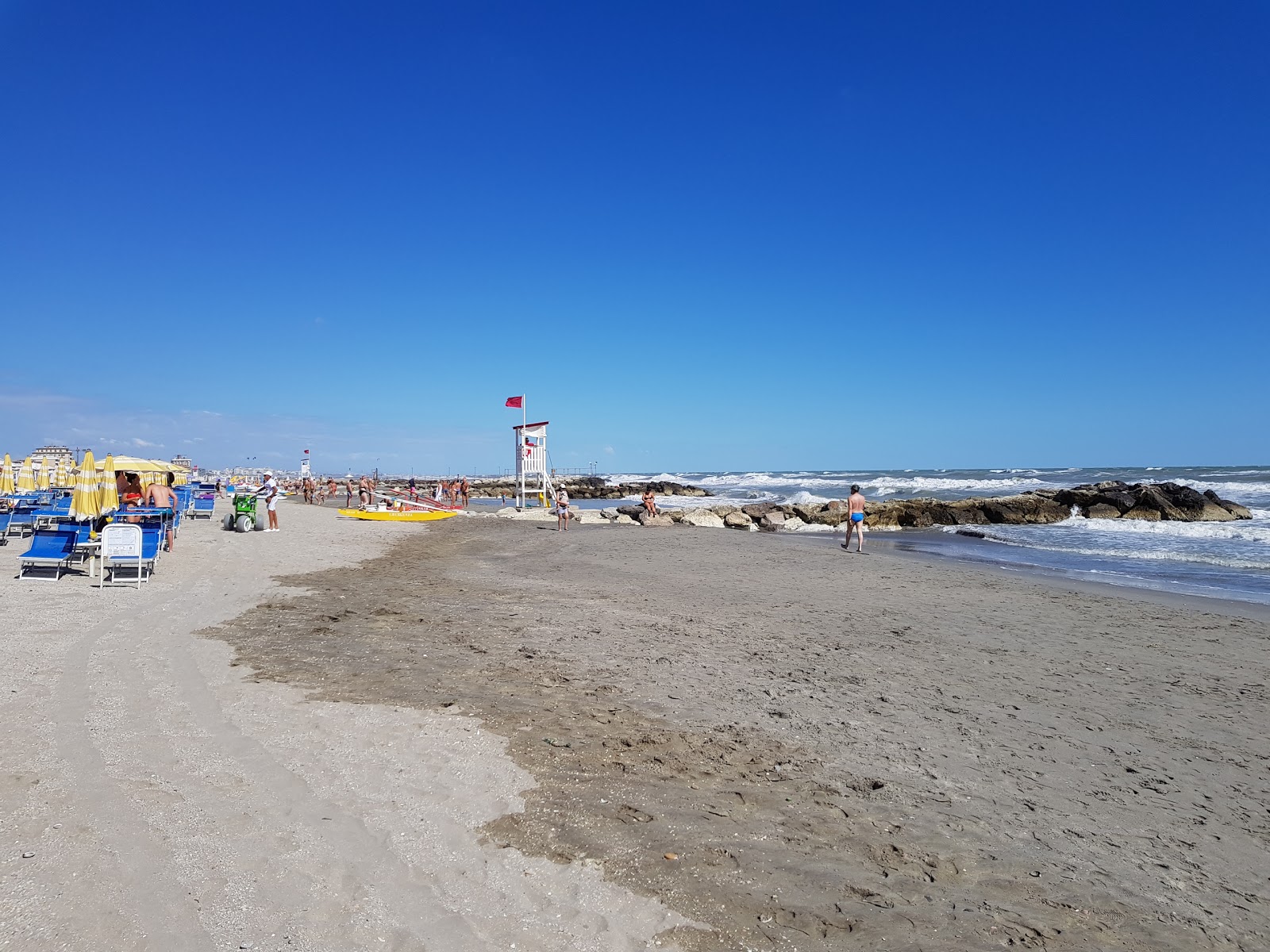 里维埃拉·罗曼尼奥拉海滩的照片 带有宽敞的多湾