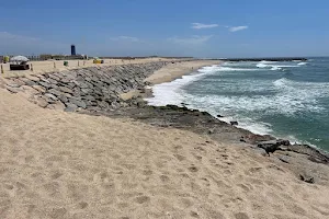 Praia de Paramos image