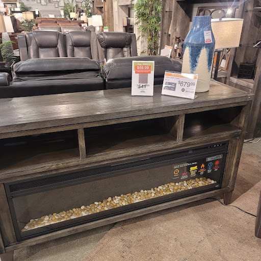 Furniture Store «Ashley HomeStore», reviews and photos, 3839 Emery St #300, Emeryville, CA 94608, USA