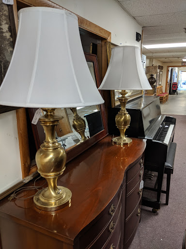 Antique Store «Buy and Consign», reviews and photos, 1250 Main St, Waltham, MA 02451, USA