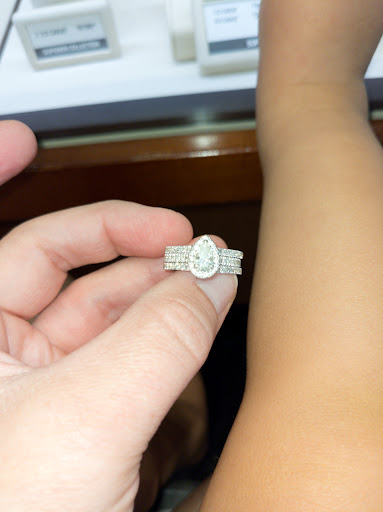 Jewelry Store «Zales - The Diamond Store», reviews and photos, 7604 Denton Hwy #220, Watauga, TX 76148, USA