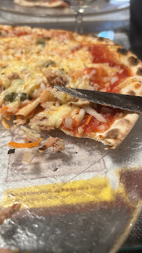 Pizza du Pizzeria Le Caveau à Baume-les-Dames - n°2
