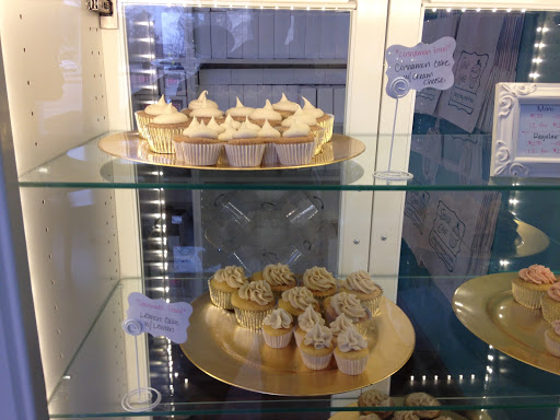 Gluten-Free Restaurant «Shana Cake», reviews and photos, 435 S Kansas Ave, Topeka, KS 66603, USA