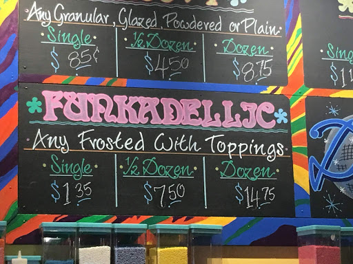 Donut Shop «Peace, Love and Little Donuts of Wexford», reviews and photos, 11915 Perry Hwy, Wexford, PA 15090, USA