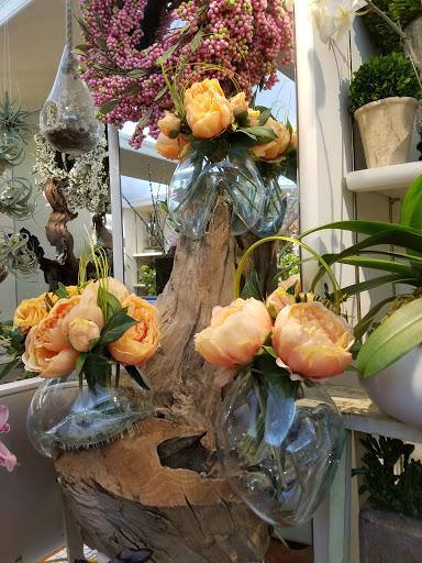 Florist «Scarsdale Flower Boutique», reviews and photos, 7 Harwood Ct, Scarsdale, NY 10583, USA