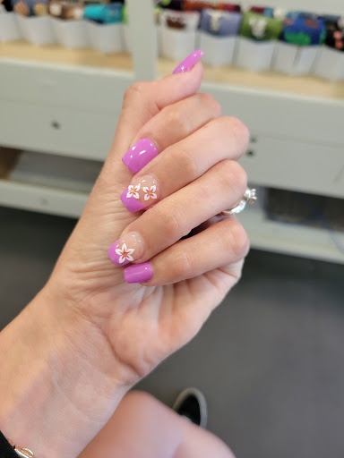 Nail Salon «Q Beauty Spa», reviews and photos, 895 1st St, Gilroy, CA 95020, USA