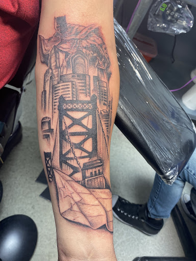 Tattoo Shop «Sacred Apple Tattoo», reviews and photos, 3995 E State Road 38 G, Lafayette, IN 47362, USA