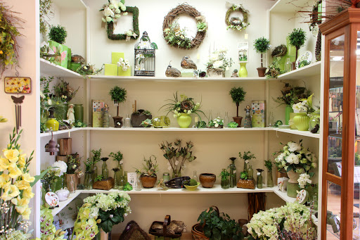 Florist «Bakanas Flowers And Gifts», reviews and photos, 27 N Maple Ave, Marlton, NJ 08053, USA