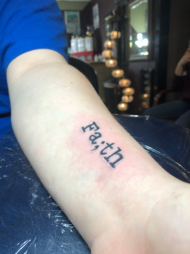 Tattoo Shop «Cross Roads Tattoo and Piercing», reviews and photos, 2070 Texas Ave, Bridge City, TX 77611, USA