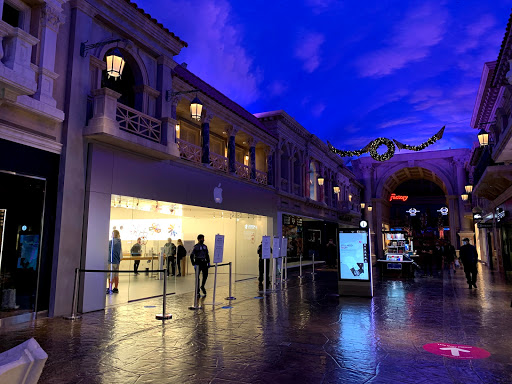 Computer Store «Apple The Forum Shops», reviews and photos, 3500 S Las Vegas Blvd, Las Vegas, NV 89109, USA