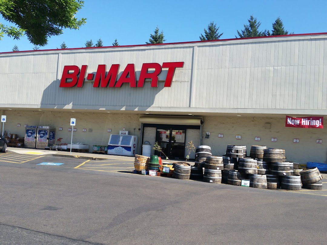 Bi-Mart Membership Discount Stores