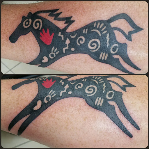 Tattoo Shop «Ain’t That Art Tattoos and Body Piercing», reviews and photos, 1304 Chestnut St, Murray, KY 42071, USA