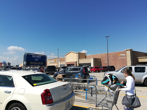 Department Store «Walmart Supercenter», reviews and photos, 3900 Fountain Square Pl, Waukegan, IL 60085, USA