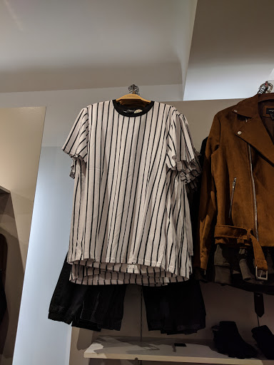 Clothing Store «Forever 21», reviews and photos, 757 Spectrum Center Dr, Irvine, CA 92618, USA