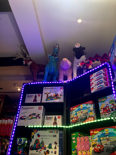 Toy Store «Engine Ear Toys», reviews and photos, 879 Newport Center Dr, Newport Beach, CA 92660, USA