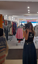 Photo n°2 de La Vintage Family Marcel à Cavalaire-sur-Mer ()