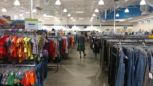 Thrift Store «Happy Valley Goodwill Retail Store & Donation Center», reviews and photos, 1565 W Happy Valley Rd, Phoenix, AZ 85085, USA