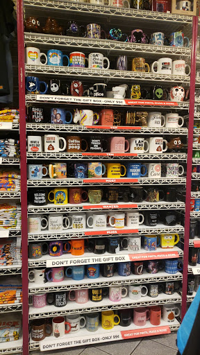 Gift Shop «SPENCER GIFTS», reviews and photos, 9617 N Metro Pkwy W #1048, Phoenix, AZ 85051, USA