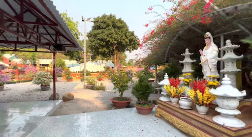 Top 20 mẫu cửa hàng đẹp Huyện Tịnh Biên An Giang 2022