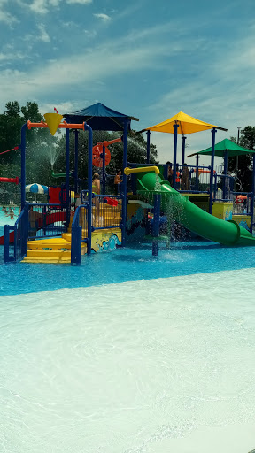 Water Park «Uhrichsville Water Park», reviews and photos, 401 E 12th St, Uhrichsville, OH 44683, USA