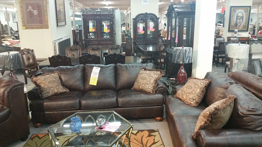 Furniture Store «Royal Furniture Co», reviews and photos, 500 N 19th St, Baton Rouge, LA 70802, USA