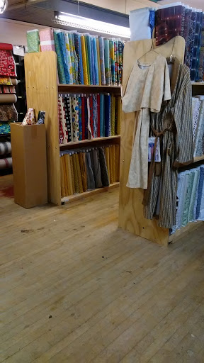 Craft Store «In-Weave Fabric», reviews and photos, 823 Central Ave, Hawarden, IA 51023, USA