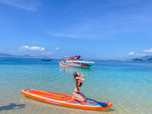 Đảo Hòn Nưa Travel