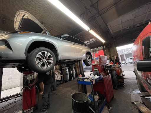 Auto Body Shop «S & K Auto Body & Repair», reviews and photos, 1155 McDonald Ave, Brooklyn, NY 11230, USA