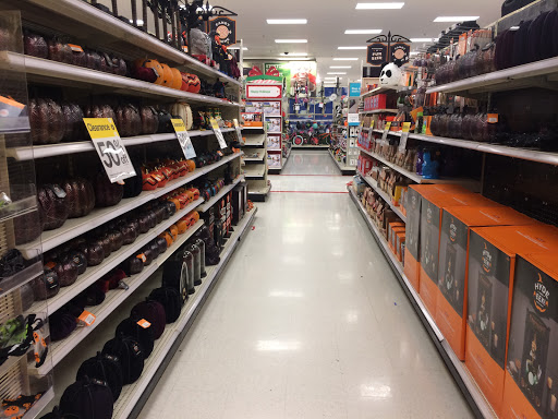 Department Store «Target», reviews and photos, 4711 New Centre Dr, Wilmington, NC 28405, USA