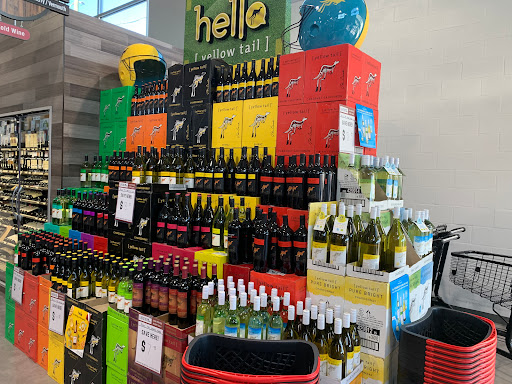 Wine Store «Luekens Liquors», reviews and photos, 944 Patricia Ave, Dunedin, FL 34698, USA