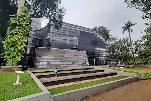 Perpustakaan Pusat Universitas Indonesia image